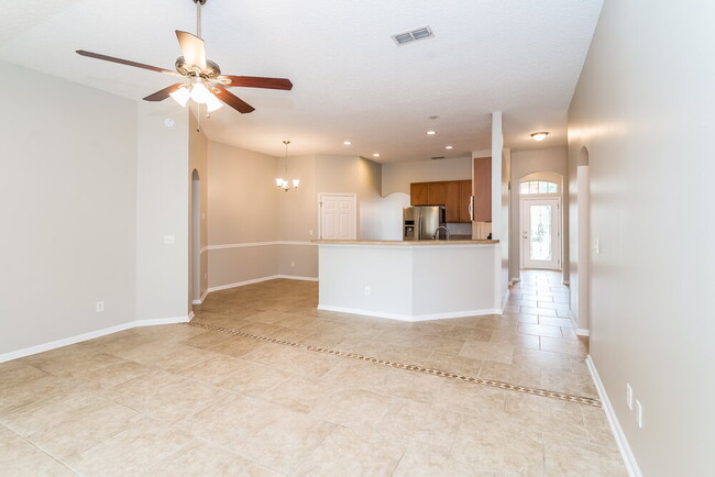 Building Photo - 2917 Thorncrest Dr