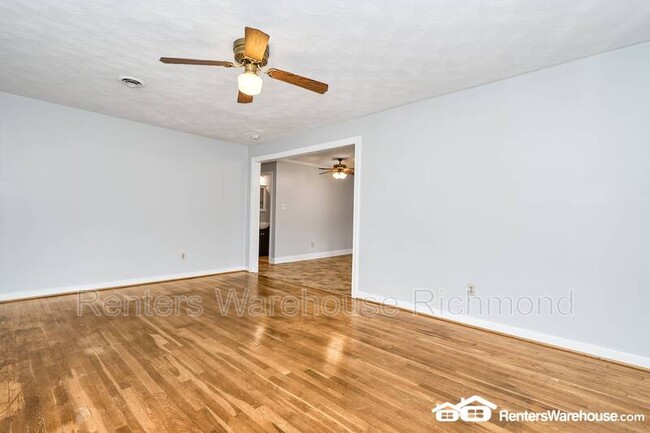 Building Photo - 11240 Dude Ranch Rd