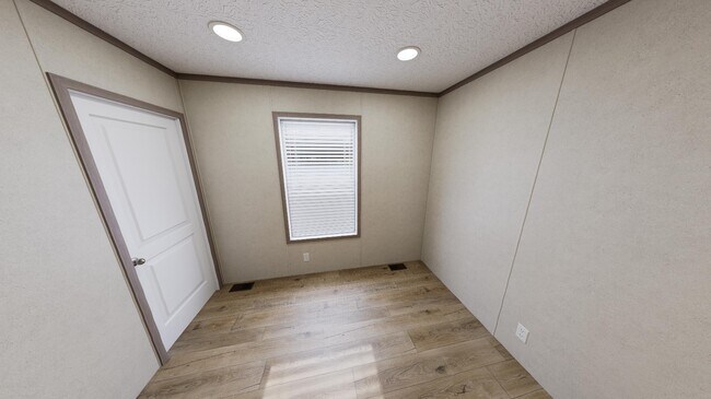 Building Photo - 5512 Patriots Ln