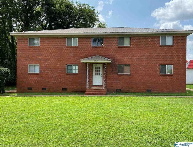 Building Photo - 2220 N Memorial Pkwy