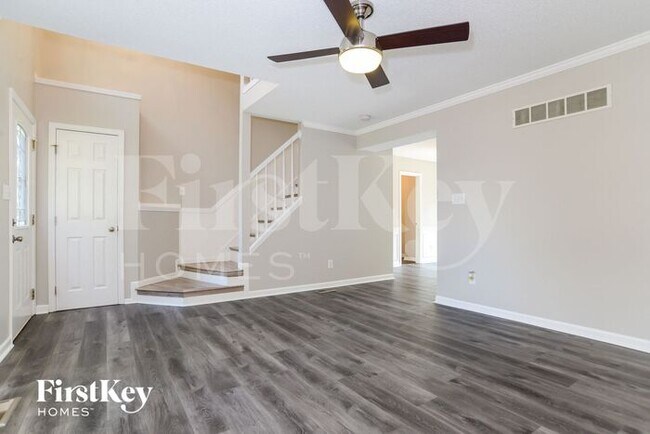 Foto del edificio - 11035 N McKinley Ave