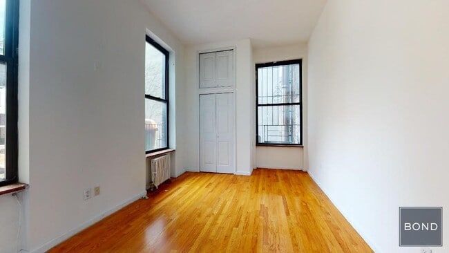 Foto del edificio - 176 Second Avenue
