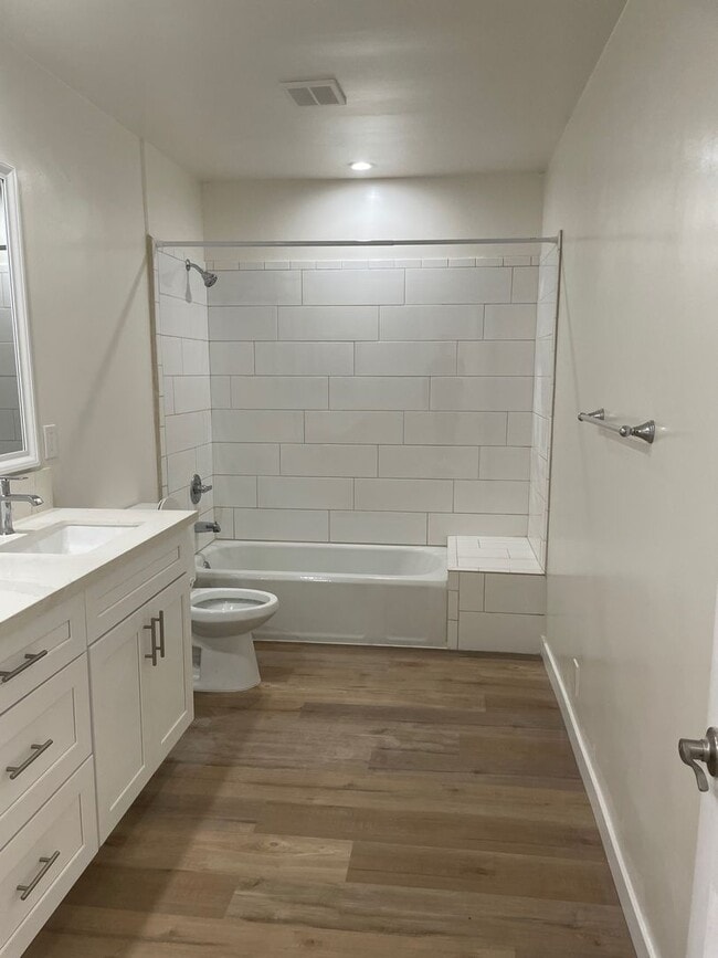 Building Photo - AMAZING PASADENA HOME- COMPLETELY REMODELED