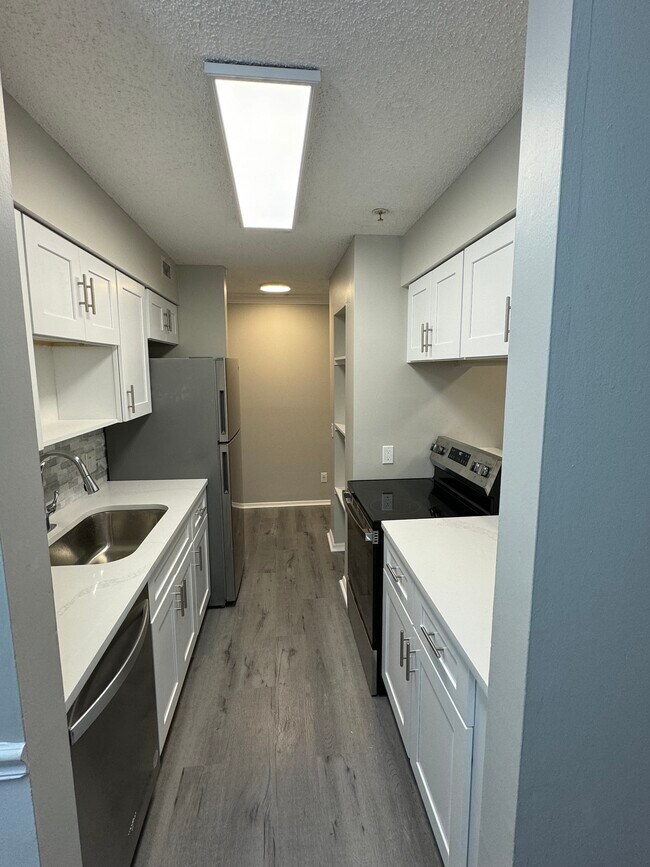 Foto del edificio - 2305 Congress Ave, Apt. 22