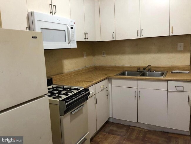 Foto del edificio - 819 E Allegheny Ave