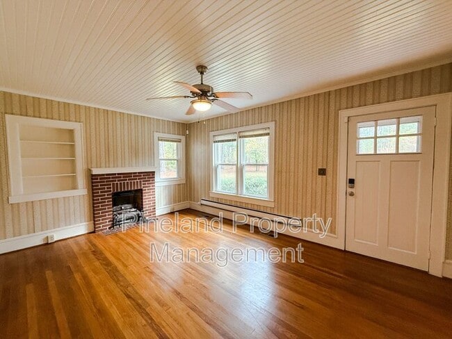 Building Photo - 352 Tc Jones Rd