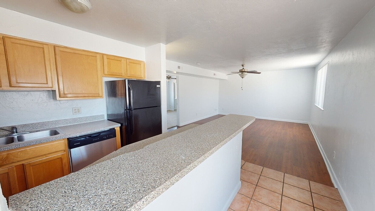 Photo - College Manor Apartments