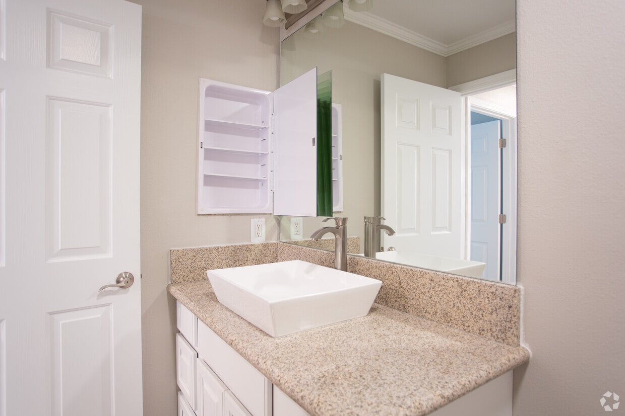 Americana Simi Valley Apartments in Simi Valley, CA Westside Rentals