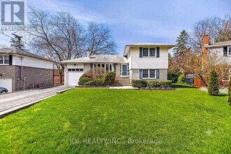 Building Photo - 6 Willowgate Dr