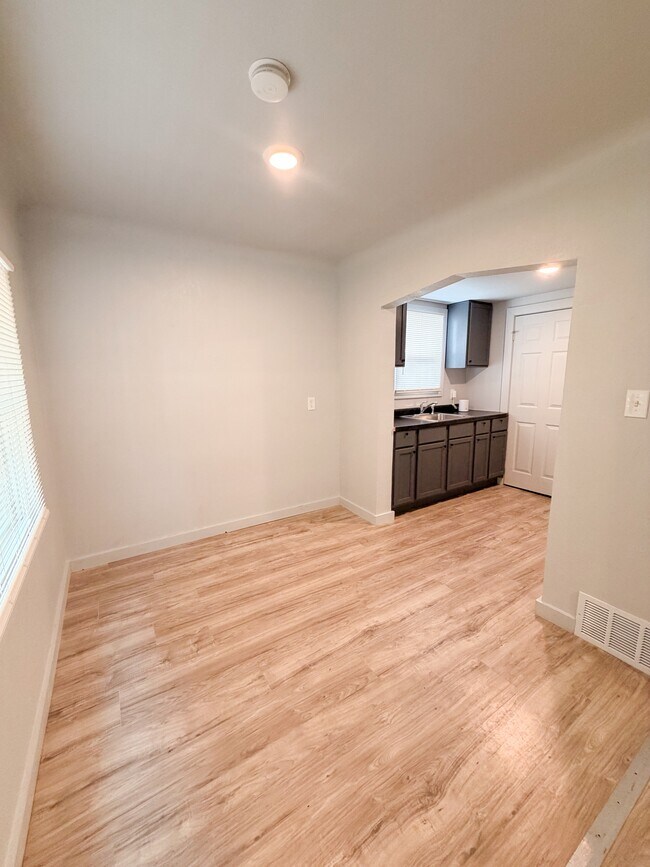 Foto del edificio - 20529 Westphalia St