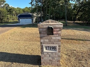 Building Photo - 17190 Lantana Loop