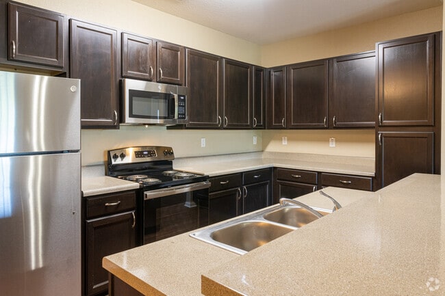 2HAB, 2BA - 1.072 ft² - Cocina Modelo renovado - Parks at Vine