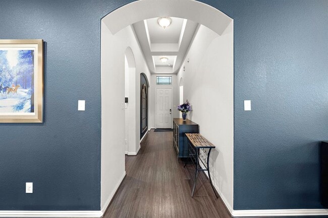Building Photo - 23706 Via Viale Dr