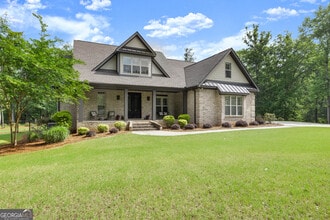 Building Photo - 106 Chase Ln