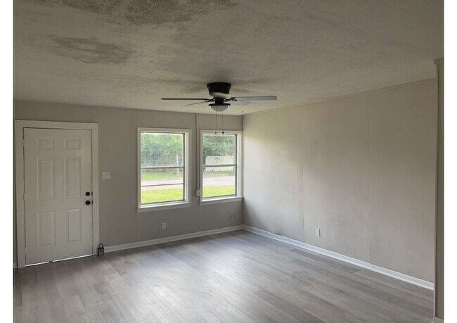 Foto del edificio - 5934 Southtown St