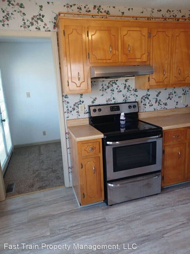 Foto del edificio - 3 br, 2 bath House - 1035 Hotshot Dr.