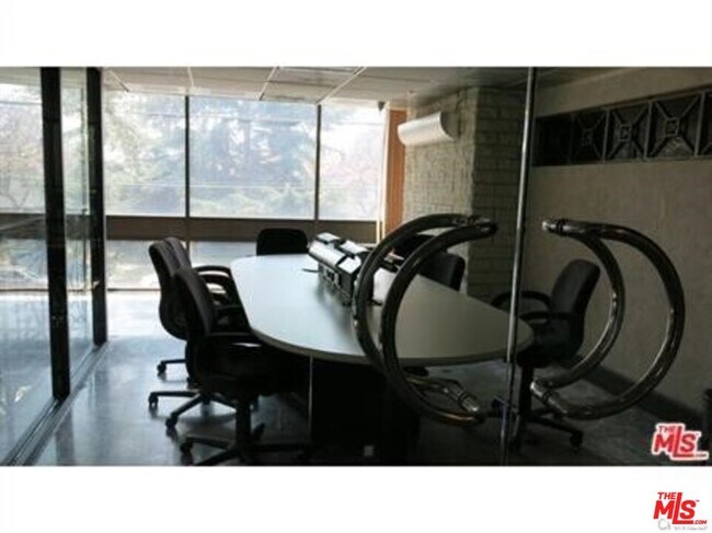 Foto del edificio - 3949 Los Feliz Blvd