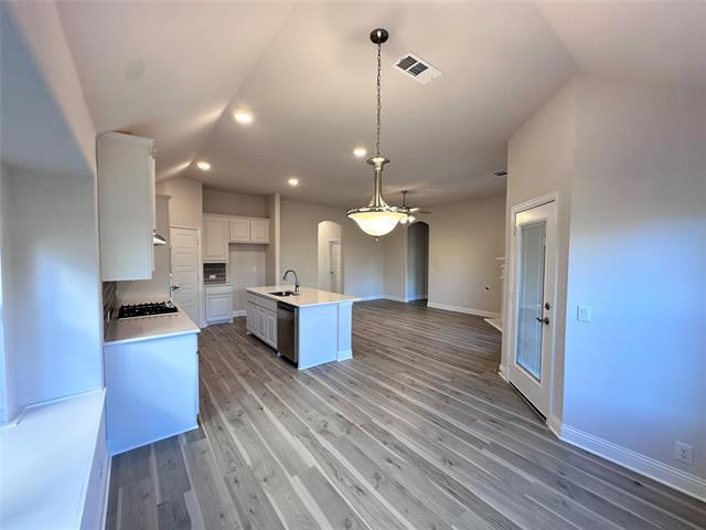 Building Photo - 5825 Sandown Dr