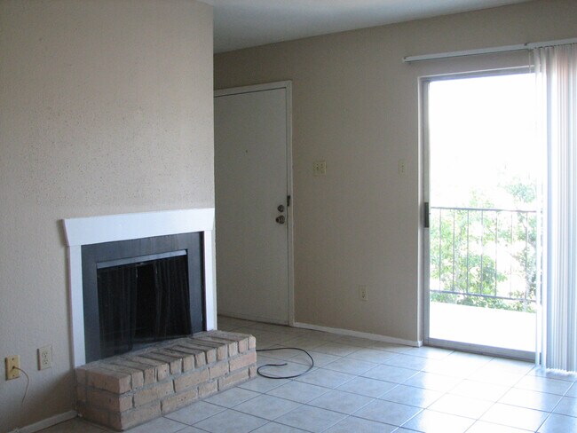 Building Photo - 18511 Egret Bay Blvd