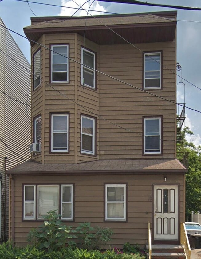 10 Cooper St Unit 5, Bayonne, NJ 07002 Condo for Rent in Bayonne, NJ
