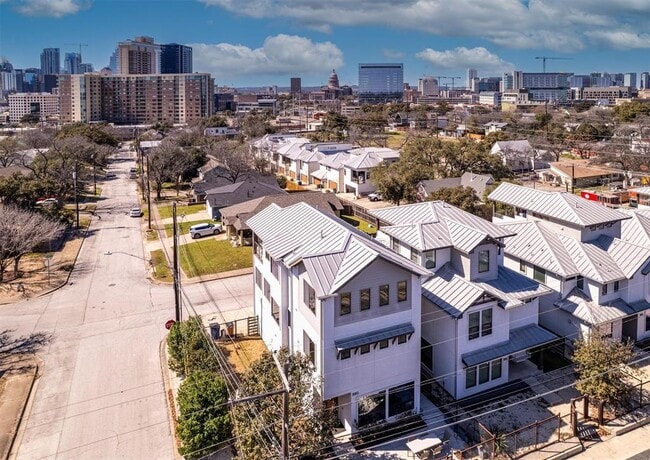 Building Photo - 1190 Navasota St