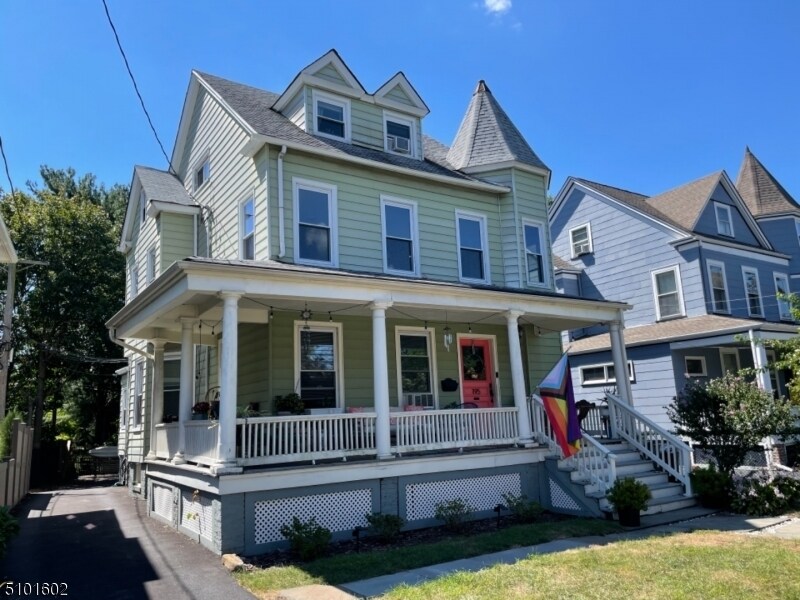 195 Walnut St Unit 2, Montclair, NJ 07042 Room for Rent in Montclair