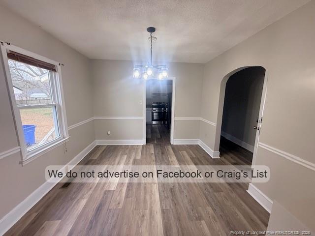 Foto del edificio - 6341 Cliffdale Rd