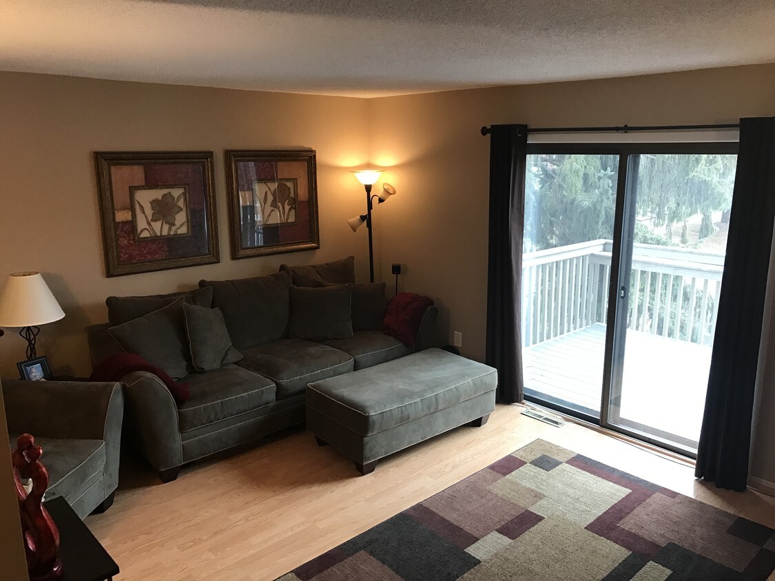 7230 Bluewater Dr, Clarkston, MI 48348 Condo for Rent in Clarkston