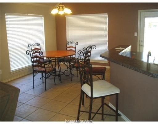 Foto del edificio - 936 Crystal Dove Ave