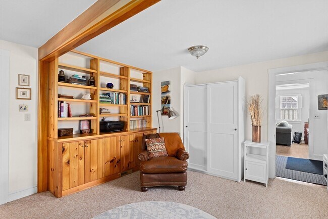 Building Photo - 20 Damon Rd