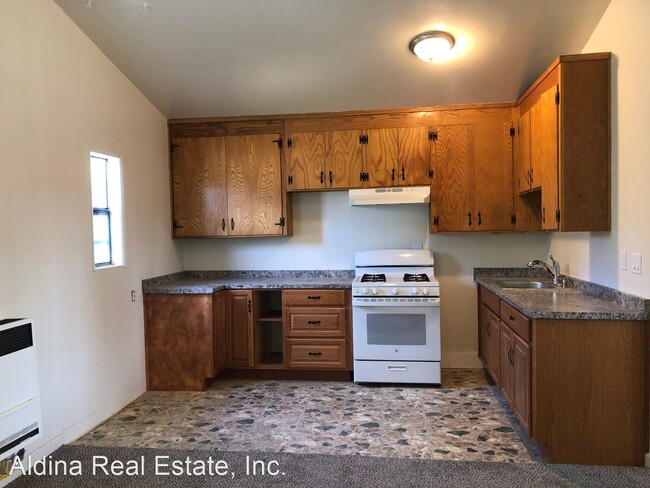 Building Photo - 1 br, 1 bath House - 2458-A Freedom Blvd.