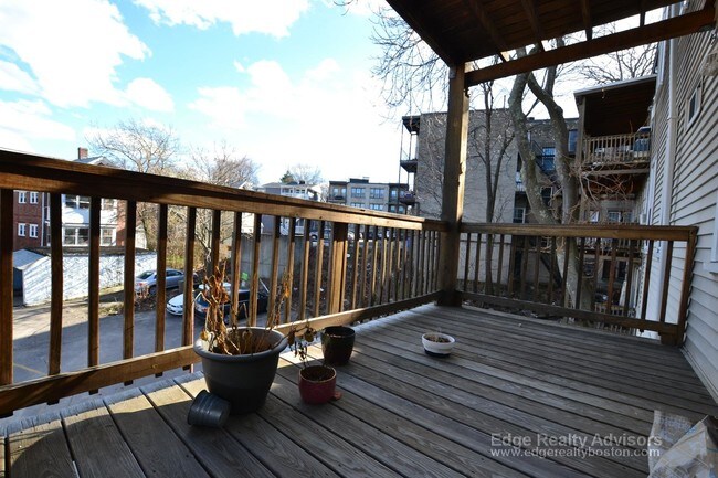 Foto del edificio - 1738 Commonwealth Avenue