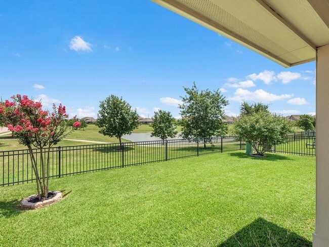 Building Photo - 5250 Ivory Glass Dr