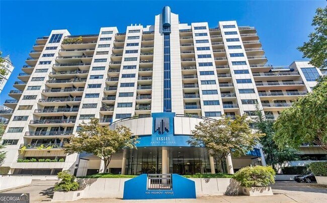 Building Photo - 1968 Peachtree Rd NW