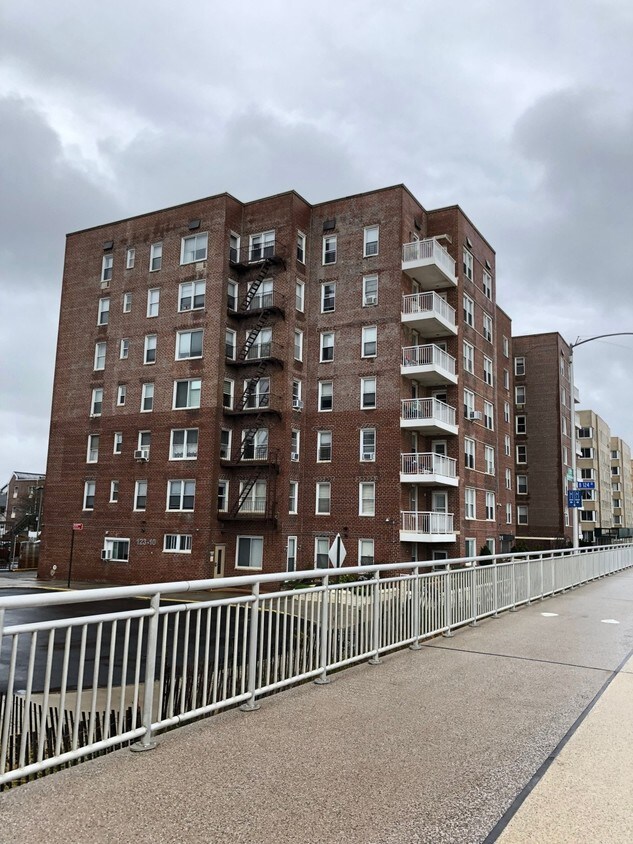 12310 Ocean Promenade Belle Harbor Unit 6K, Queens, NY 11694 Condo