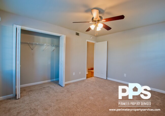 Foto del edificio - 2145 Bolton Rd NW