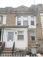 Building Photo - 323 Eldert St