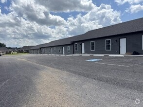 Building Photo - 1355 Woodlawn Rd