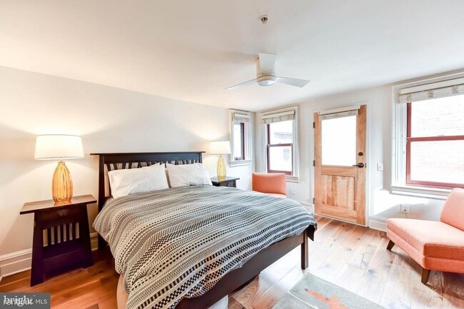 Building Photo - 2 br, 2 bath Condo - 2829 Sacks St
