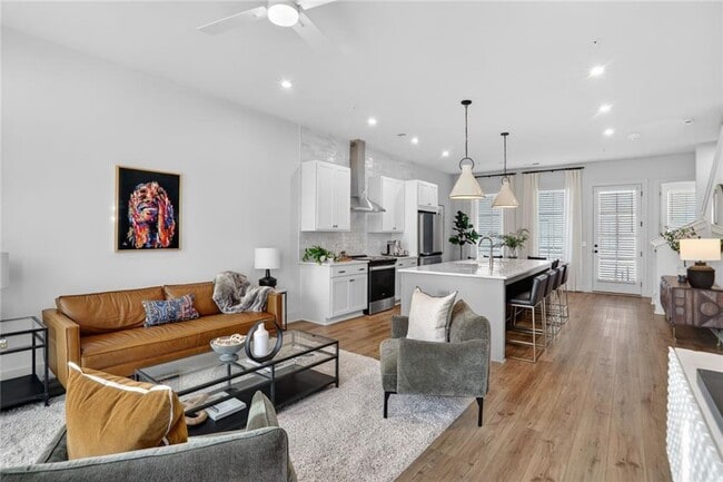 Foto del edificio - 1291 Longreen Ter NW