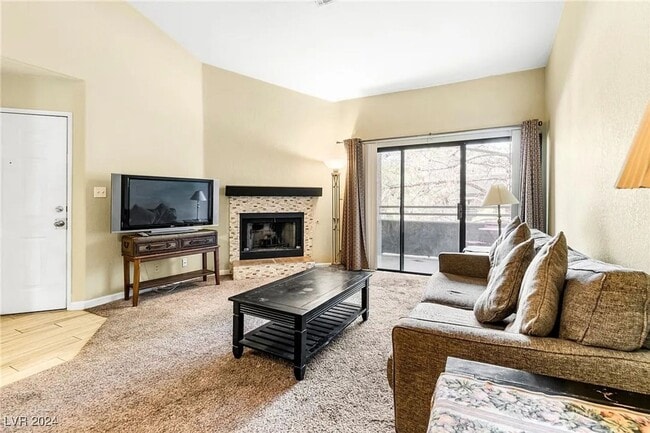 Building Photo - Charming 1BR Condo in Las Vegas