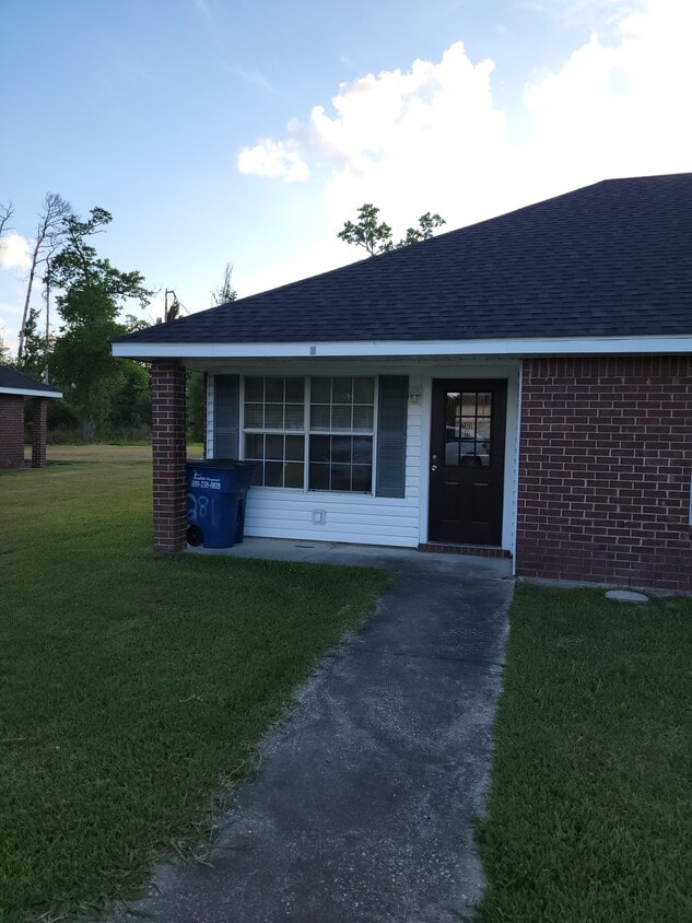 Primary Photo - 281 Gilmore Rd