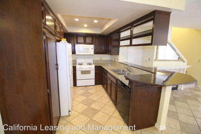 Foto del edificio - 22707 Copper Hill Dr