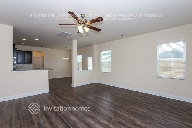 Building Photo - 155 Sassafras Rd