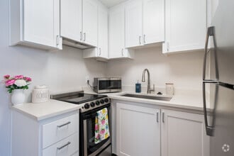 Interior Photo - Willowridge