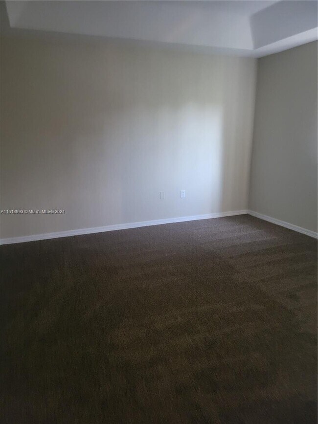 Foto del edificio - 8867 SW 221st Terrace