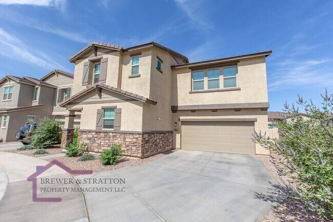 Building Photo - 2818 S LYNCH - 4BR 2.5BA Hawes/Guadalupe