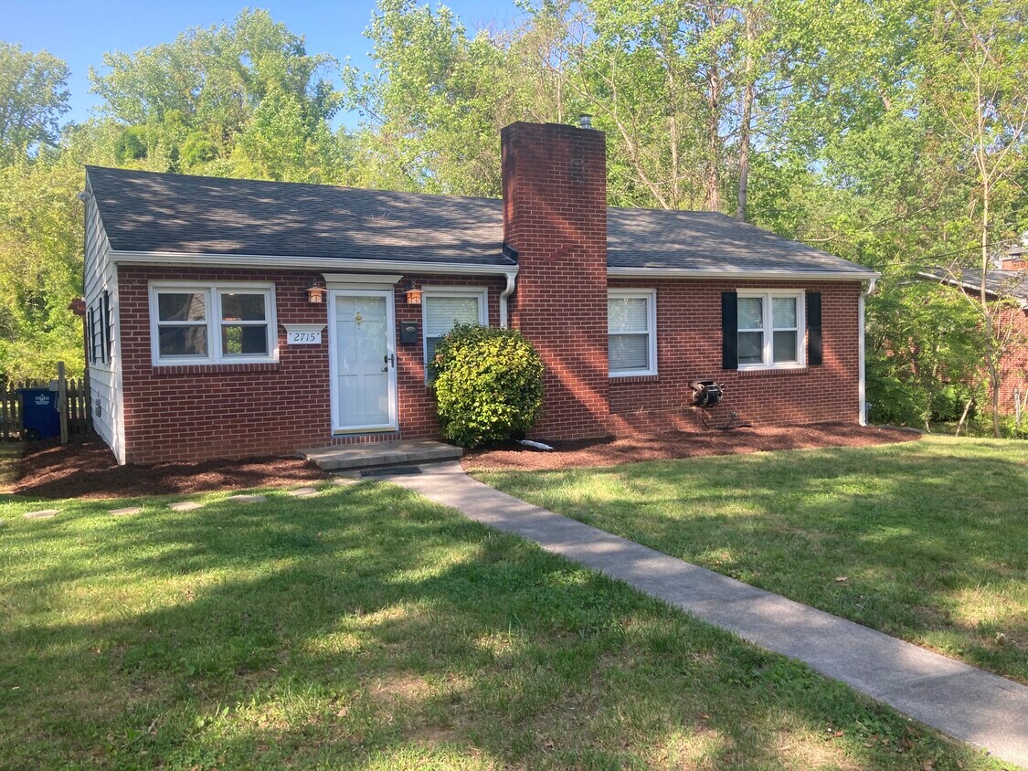 2715 Maplewood Ave, WinstonSalem, NC 27103 House Rental in Winston