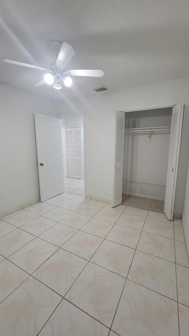 Building Photo - 6882 NW 173rd Dr
