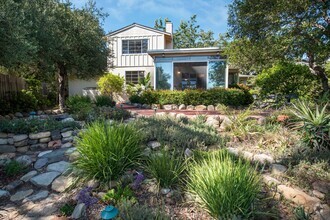 Building Photo - 750 El Bosque Rd
